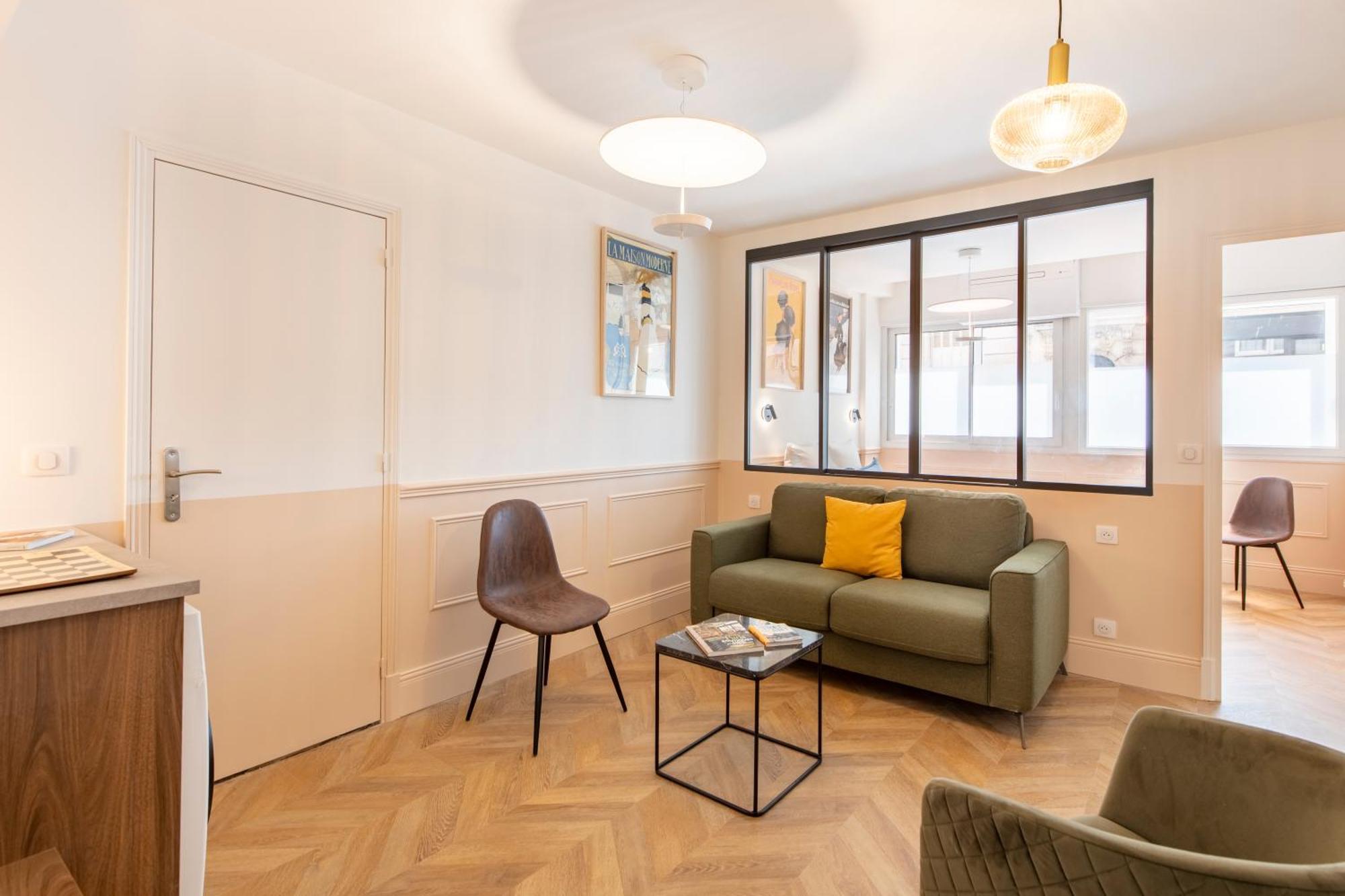 Maison Francois : Cosy Loft With Ac Apartment